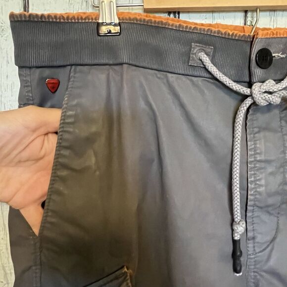 Stellson Mens Waxed Cargo Shorts Size L Gray Orange Acid Wash Switzerland Grunge - Picture 3 of 14